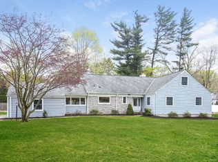 245 Bedford Rd, Chappaqua, NY 10514