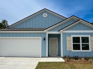 163 Needle Thrush Cir, Crawfordville, FL 32327