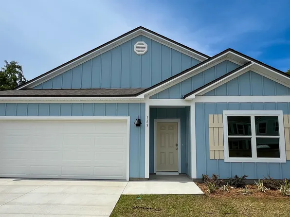 163 Needle Thrush Cir, Crawfordville, FL 32327