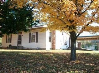 401 Regal Dr, Tunnel Hill, GA 30755