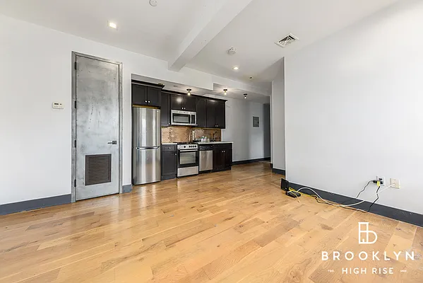 Rented by Brooklyn High Rise LLC | media 2