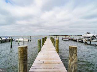 1613 E Bay Ter, Ship Bottom, NJ 08008