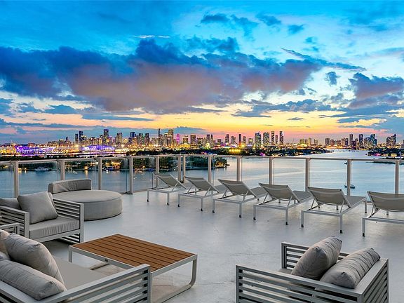 2nd image of 1100 West Ave #1-TS