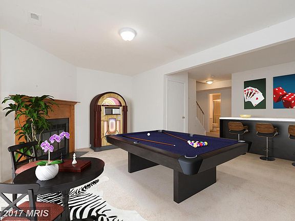 Basement recreation room
