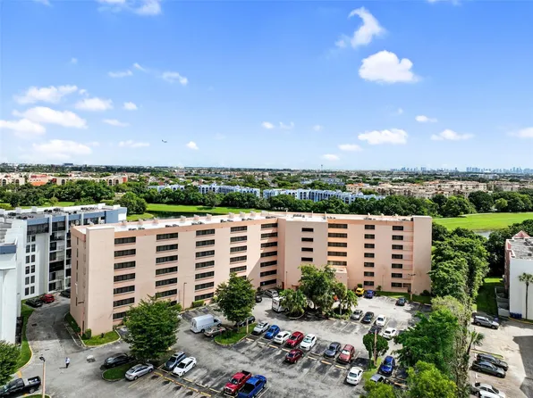 9688 Fontainebleau Boulevard #610, Miami, FL 33172