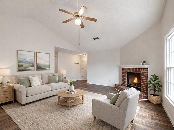 2nd image of 64 Woodlawn Ln