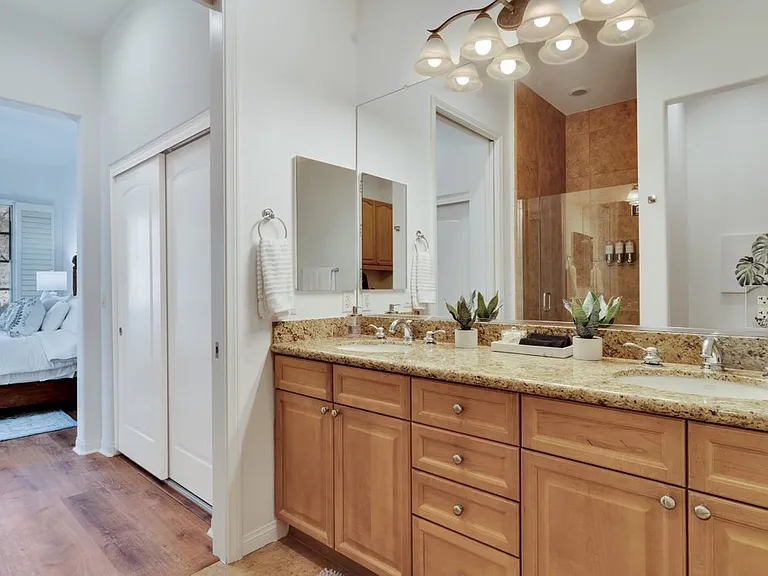 48484 Legacy Dr — Photo 19