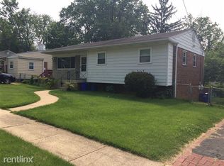 12715 Weiss St, Rockville, MD 20853