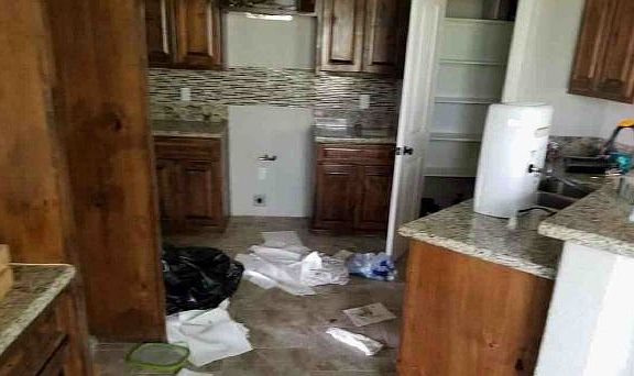 5th image of 2405 Florida St