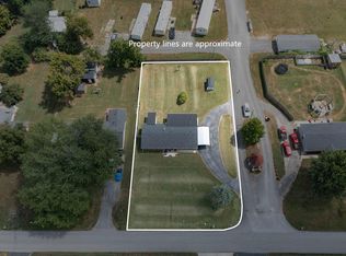 1210 Peacock Rd, Paris, KY 40361