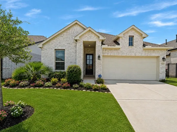 7623 Coral Lake Dr, Cypress, TX 77433