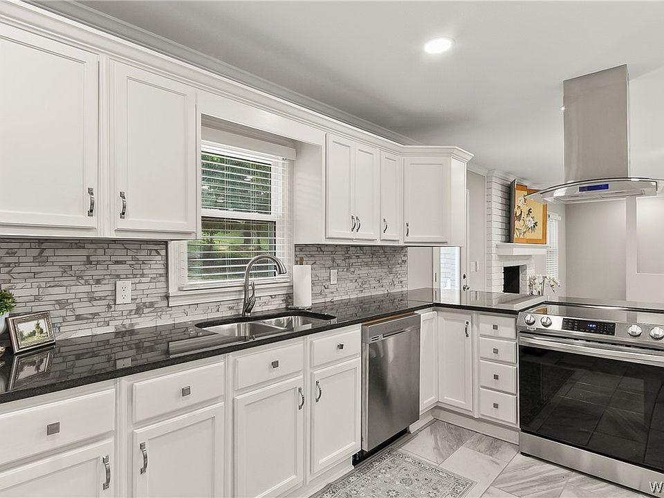 1st image of 4320 Woodland Forrest Dr
