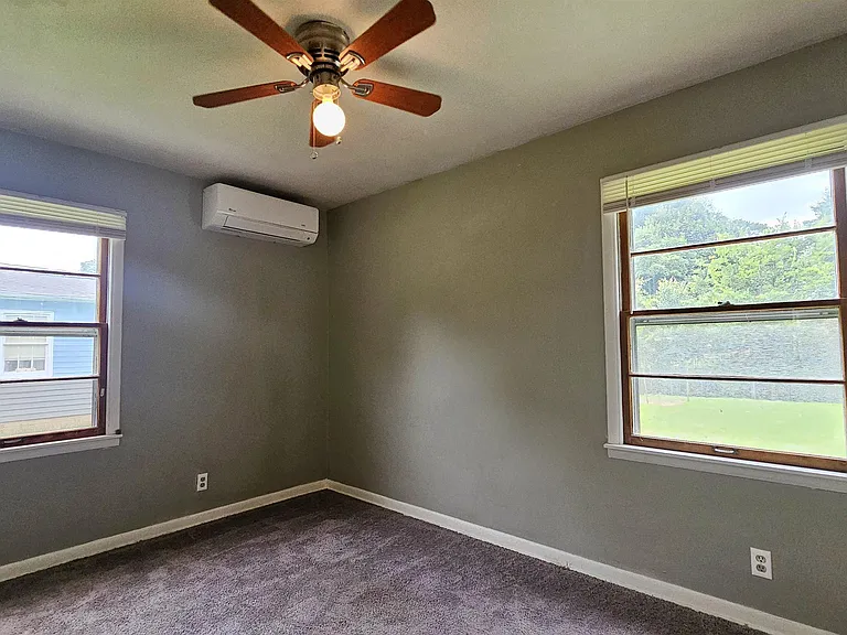 1609 Armstrong St NW — Photo 12