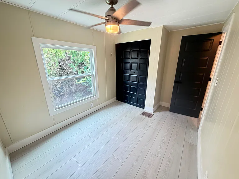 6530 Sutherland Ave — Photo 29