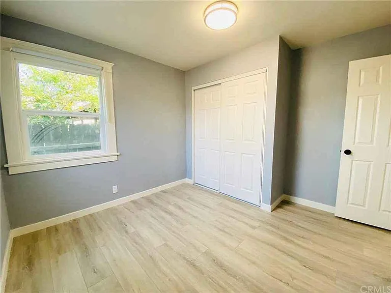 903 Campus Ave — Photo 12