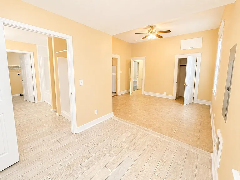 3307 Avenue R #FRONT — Photo 11