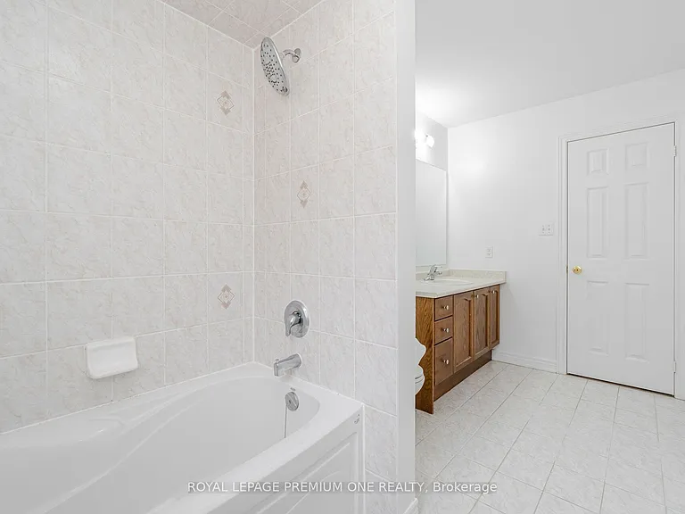 48 Devonwood Dr — Photo 40