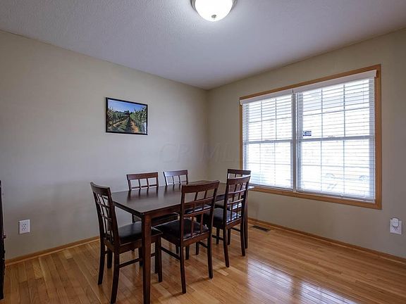 4th image of 148 Glen Crossing Dr