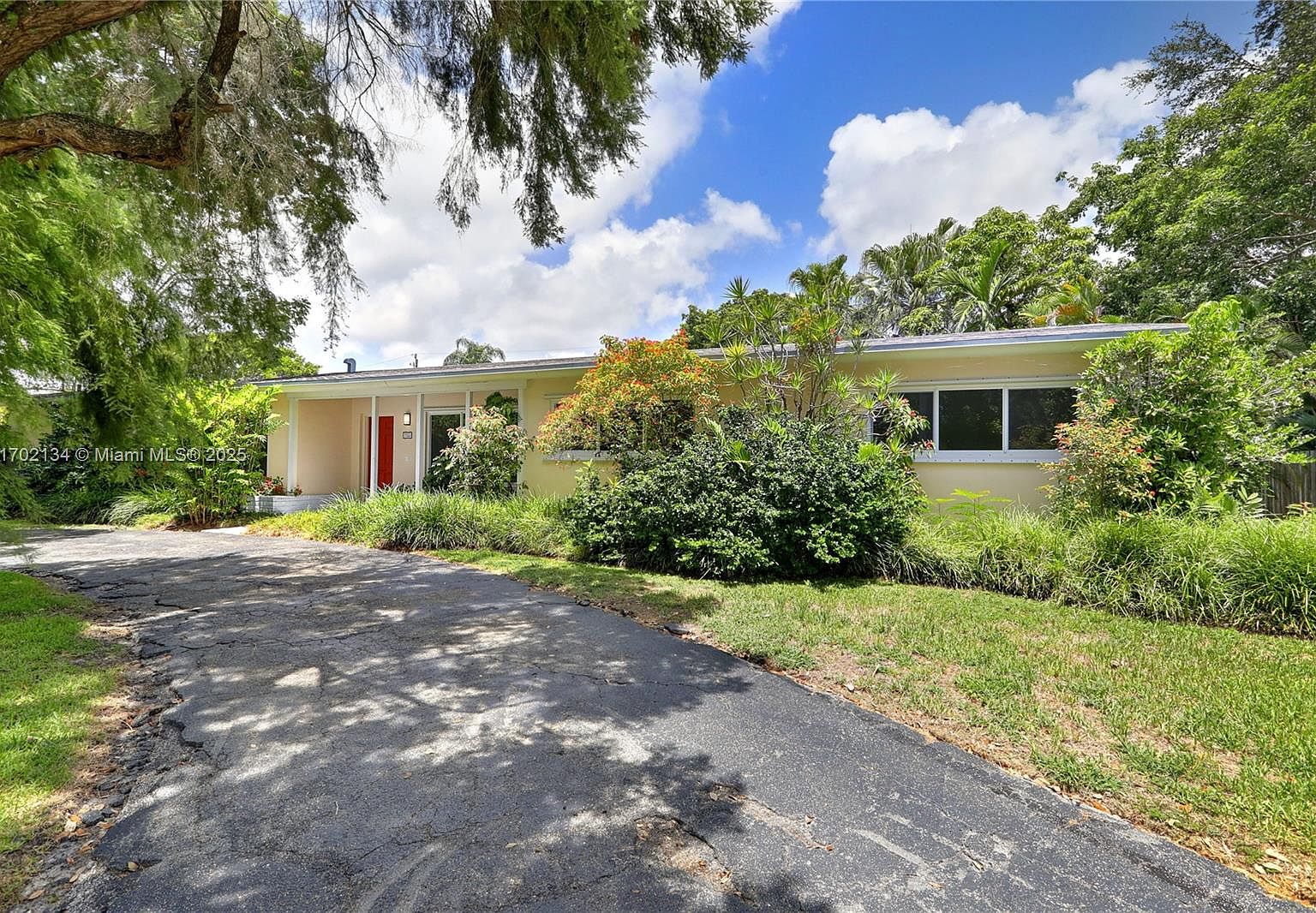 7765 SW 133rd Ter, Pinecrest, FL 33156 | Zillow