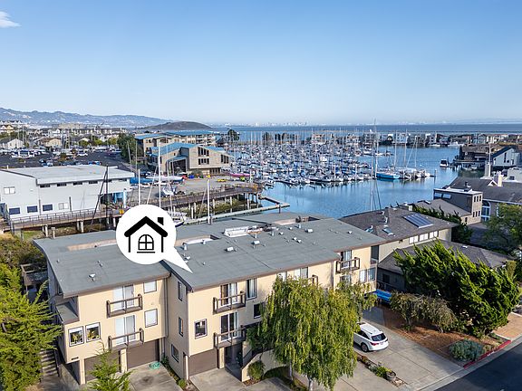 1302 Pelican Way Drone shot