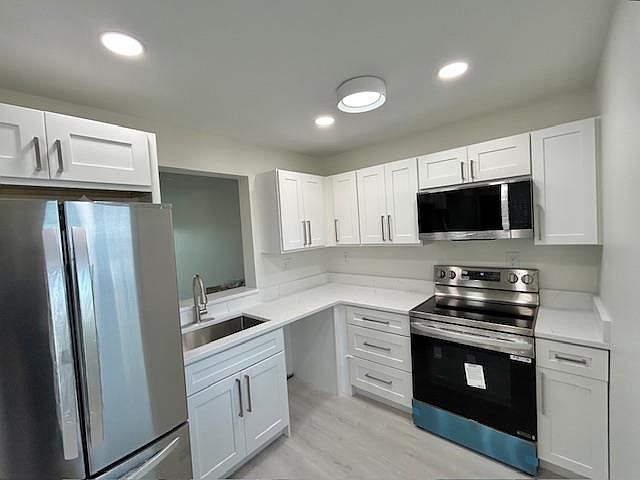 1st image of 6220 Augusta Dr APT 413