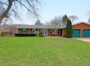 1426 Desmond St, Saint Joseph, MI 49085