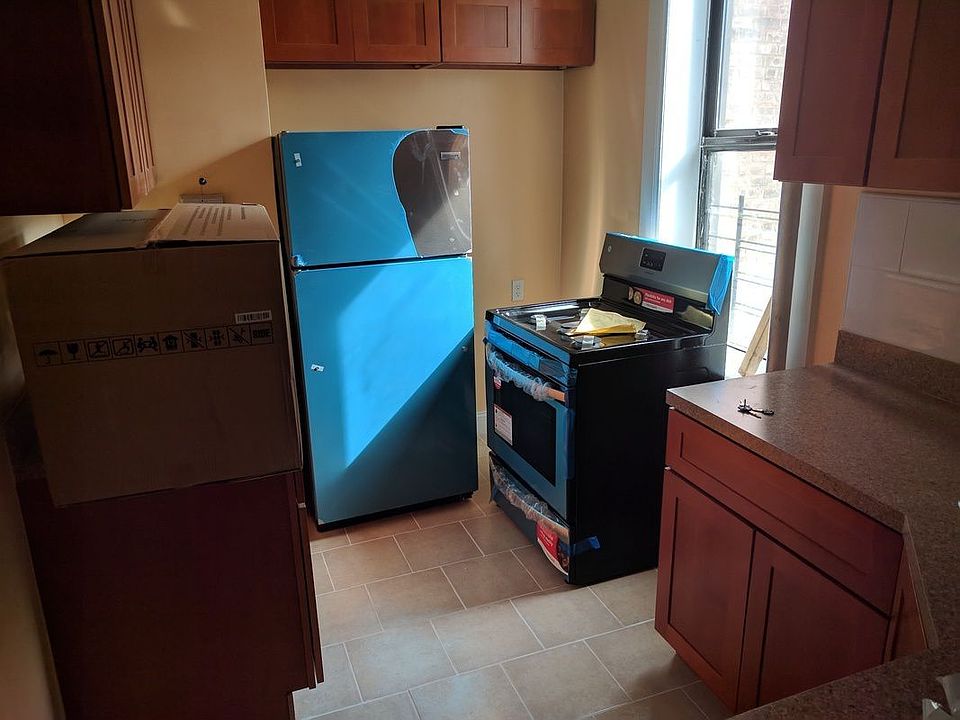 1st image of 162 E 19th St APT 15