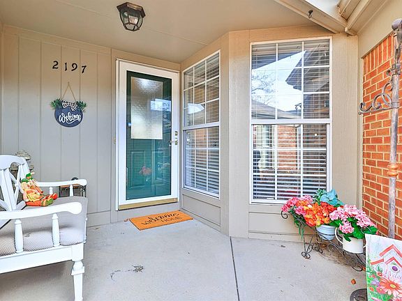 4th image of 2197 Tantallon Dr