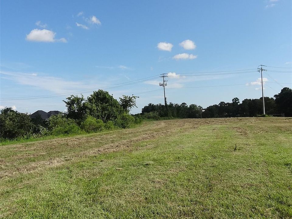 2nd image of 19419 Old Galveston Rd