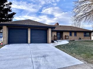 906 Primrose Dr, Ogallala, NE 69153