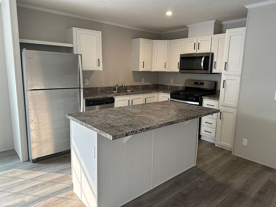 1st image of 503 Spanish Oak Ln #503
