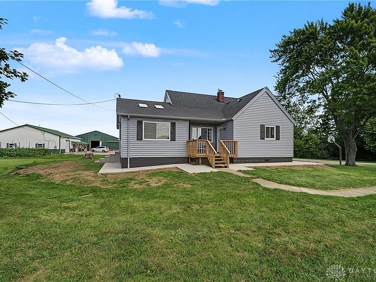Listing photo 5