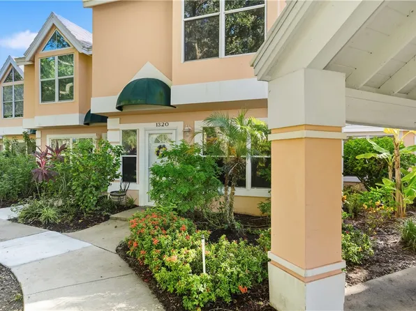 1320 Coral Park Ln #301, Vero Beach, FL 32963