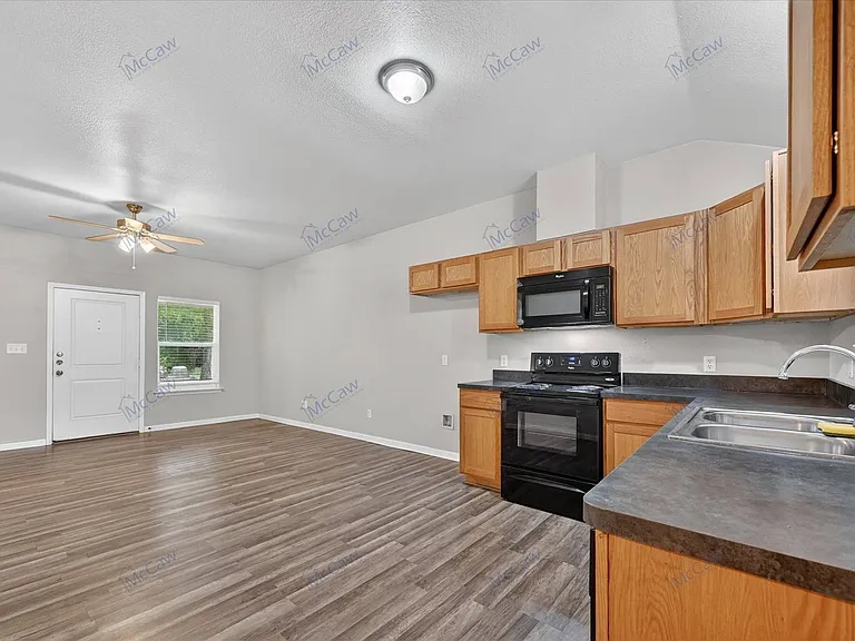 2312 Gilmer St — Photo 7