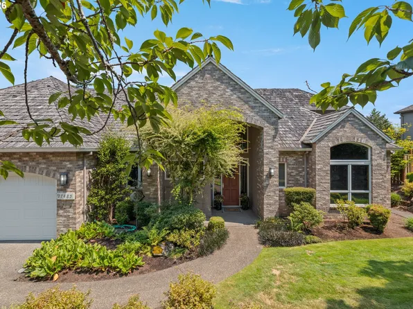17485 Brookhurst Dr, Lake Oswego, OR 97034