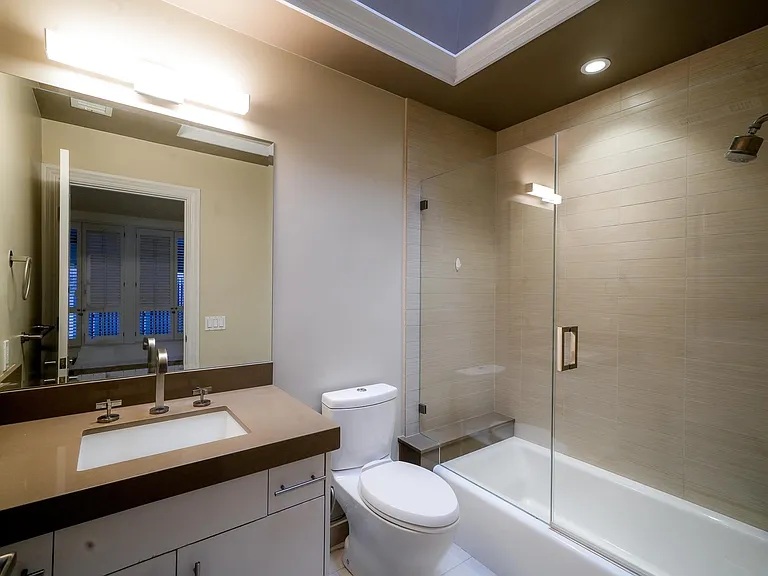 32 Mansion Ct #821 — Photo 15