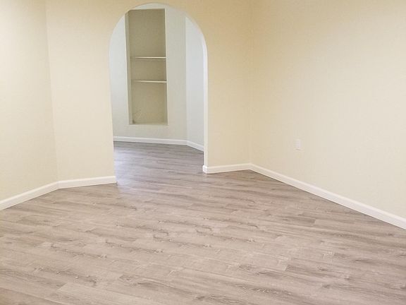 5th image of 2240 Morley St #20