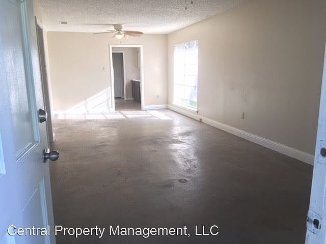 2nd image of 14921 Forestgrove Ave