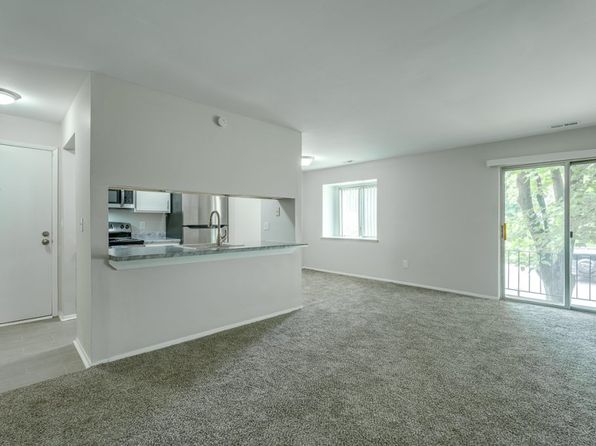 170 Leslie Ln #1010239