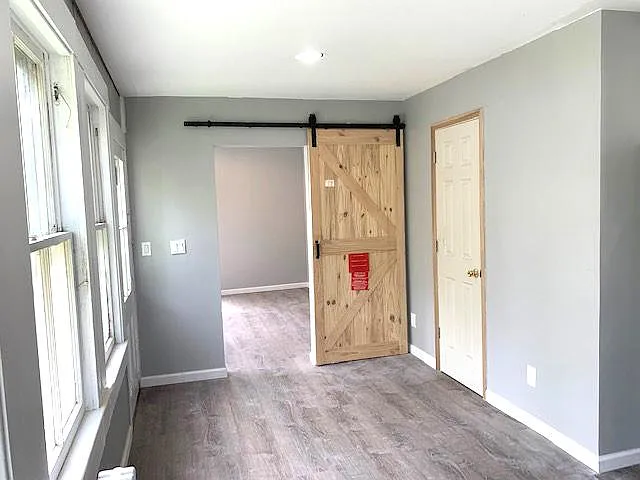 75 Foster Ave — Photo 3