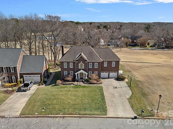 2nd image of 15910 Northstone Dr