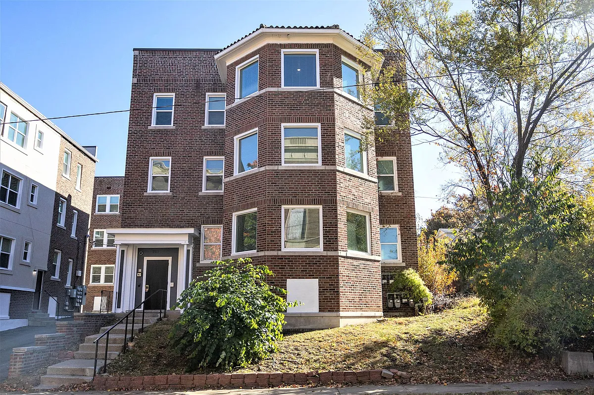 Building Photo - 1205 E Armour Blvd