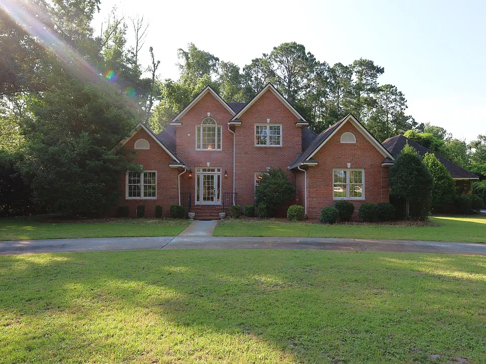 1054 Ridge Rd