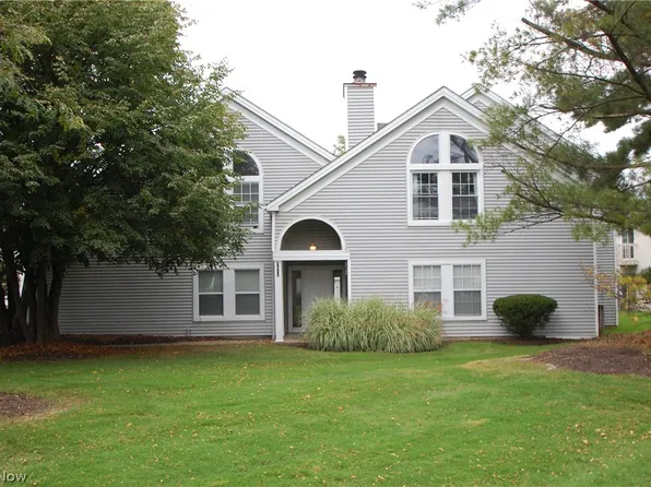 7488 Huntington Dr, Youngstown, OH 44512