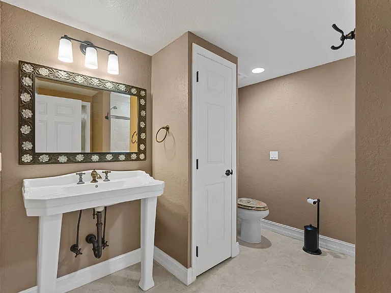 480 Sail Ln #204 — Photo 18
