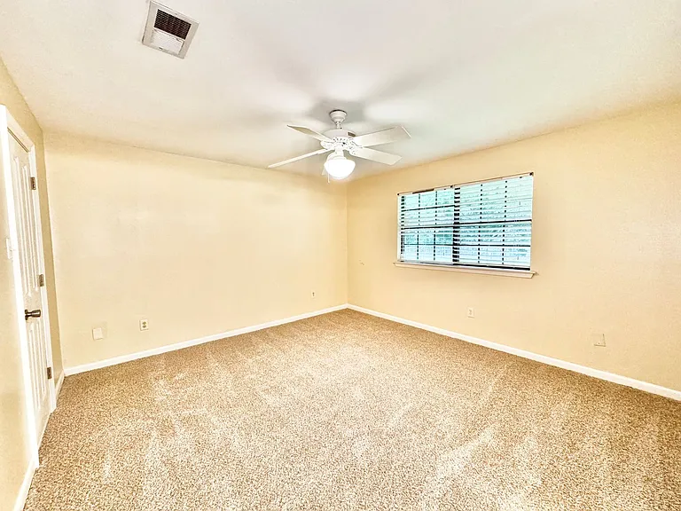 1323 Tamari Dr — Photo 17