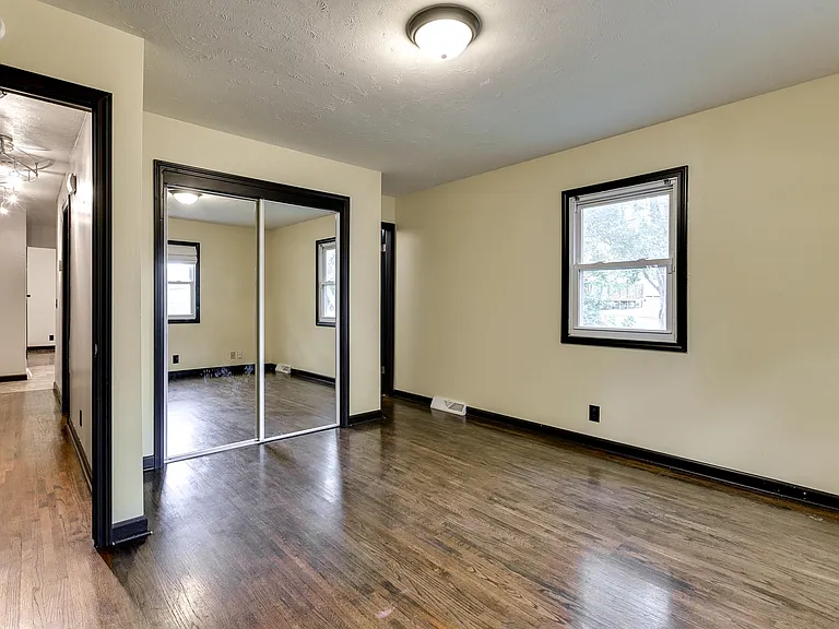 9630 Taylor St — Photo 14