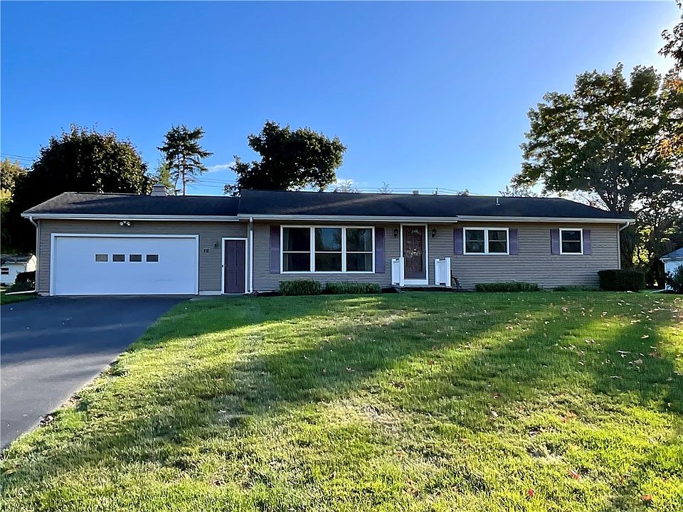 1st image of 10 Meadowbrook Dr