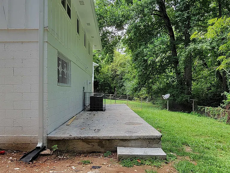 6628 Stark Ct — Photo 16