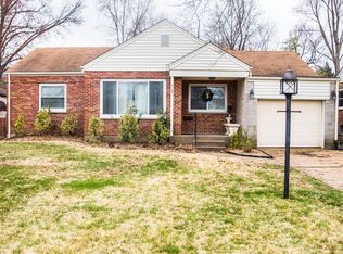 7354 S Yorkshire Dr, Saint Louis, MO 63123